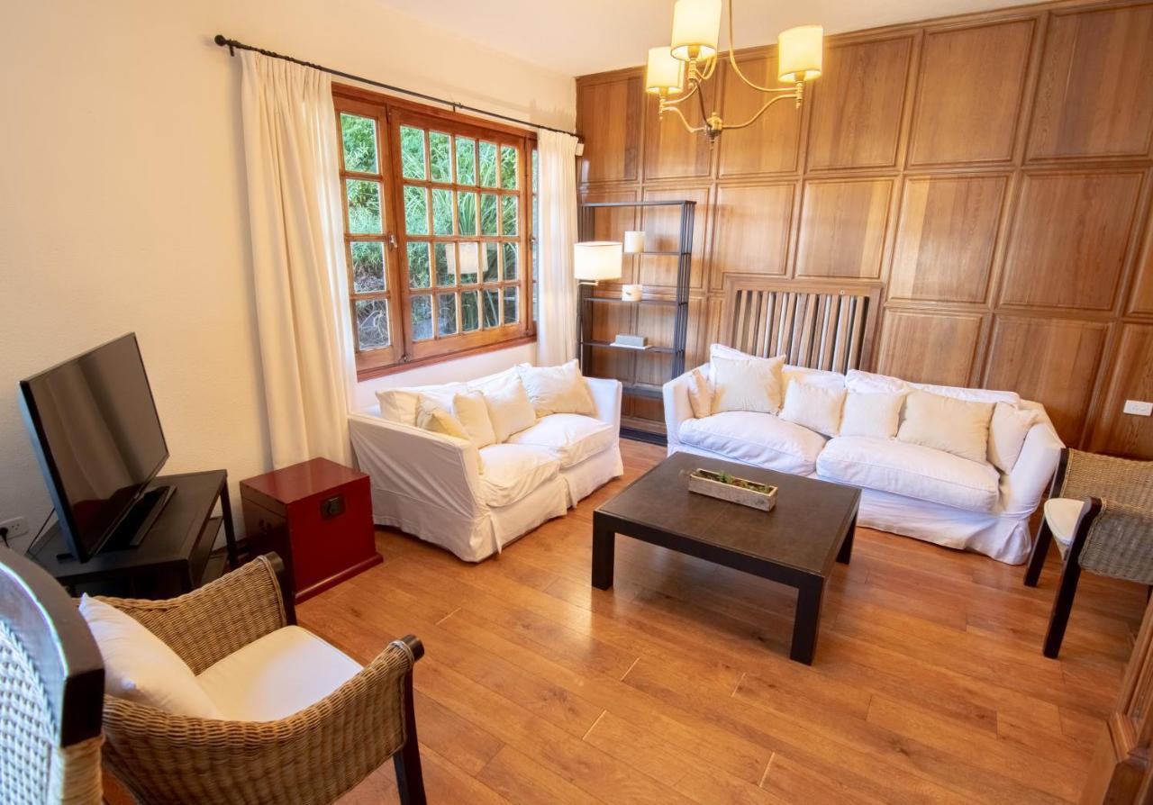 Hosteria Hostal Del Esquiador San Martín de los Andes المظهر الخارجي الصورة